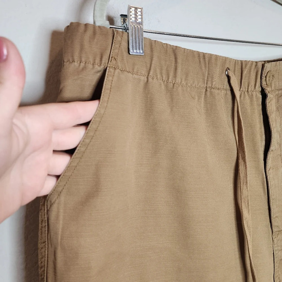 NWT Fyre and Co Tan Khaki Shorts Stretch Waist men's size 40 - Picture 2 of 15